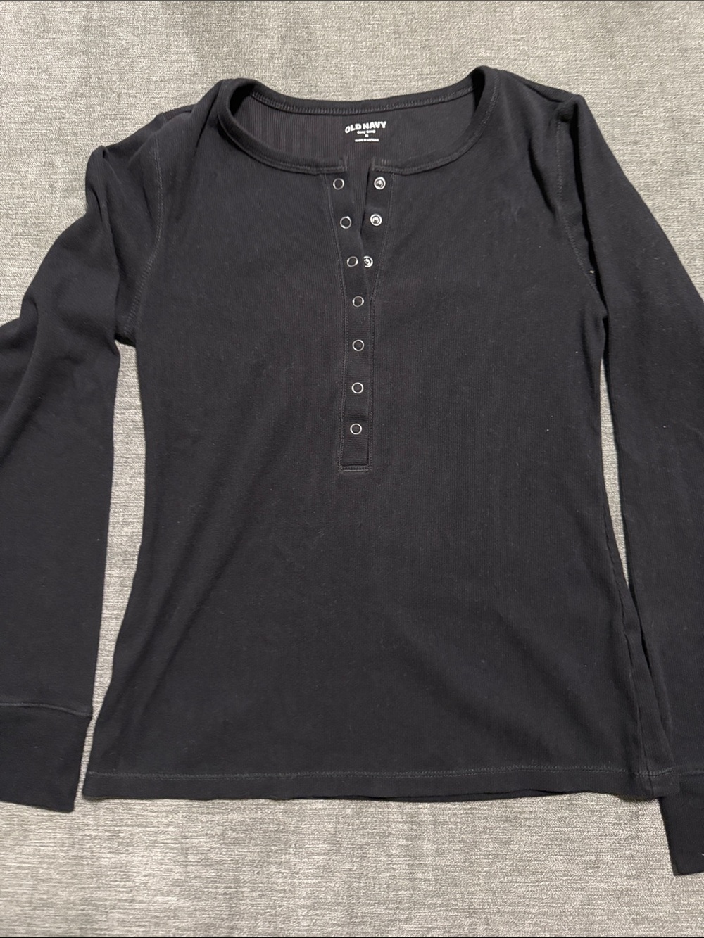 Old Navy Black Long-Sleeve Henley Top with Snaps